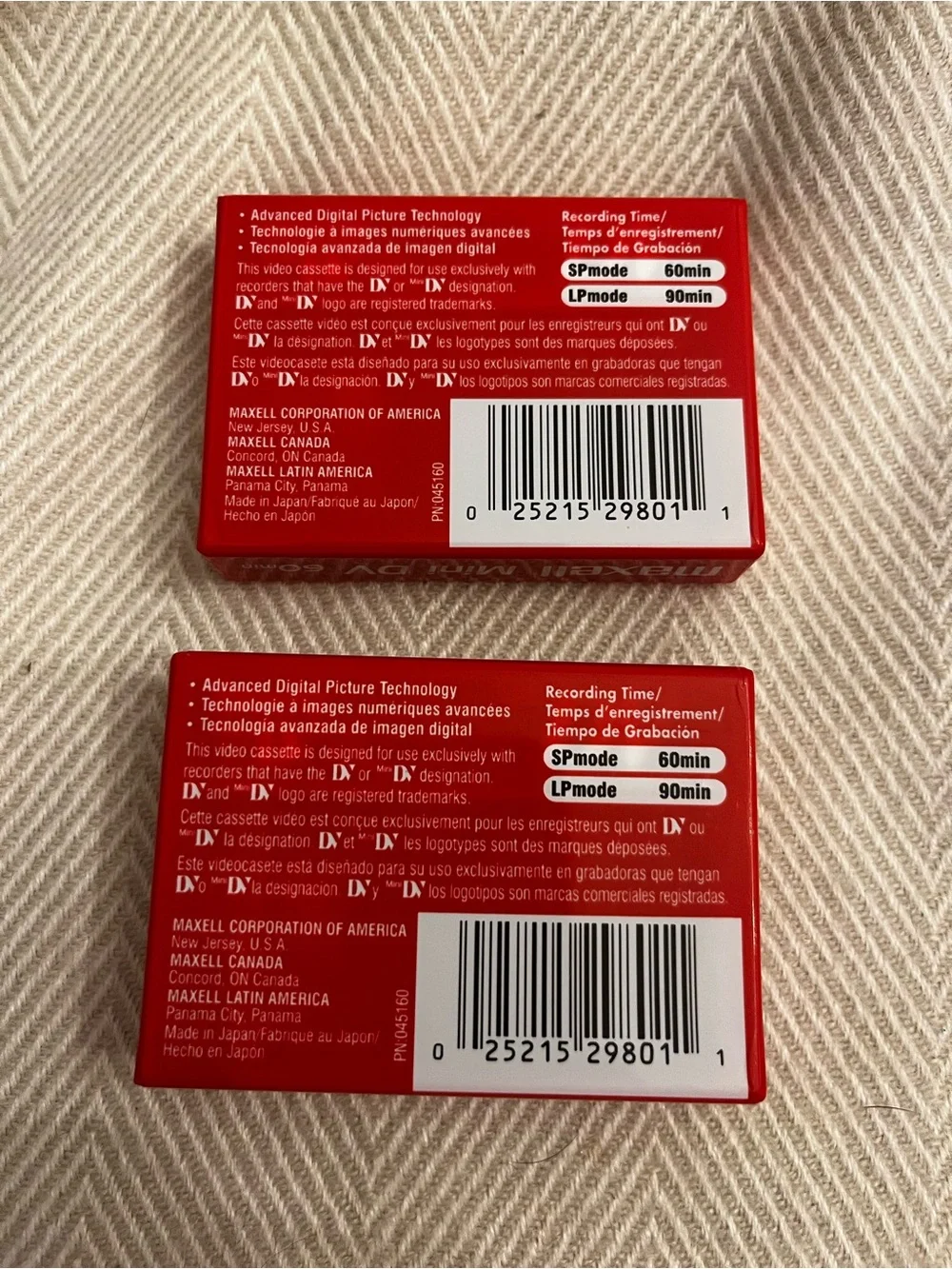 2x Maxell Mini DV 60 Min Tapes